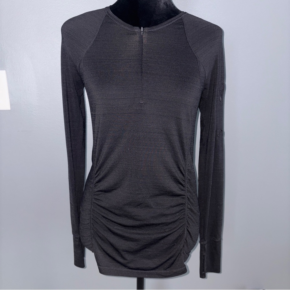 Athleta Women's Pacifica UPF Long Sleeven Sun Swim Top size Small Black